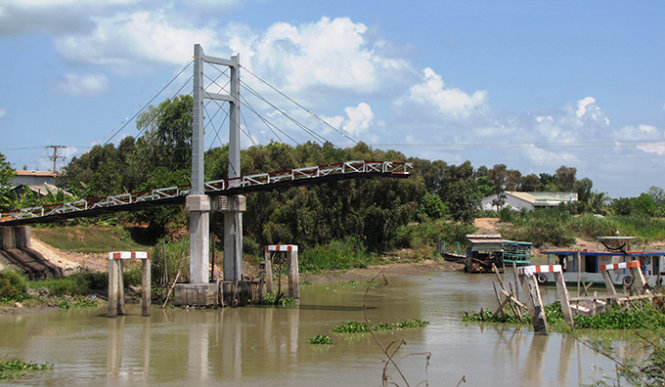 Cầu Vĩnh Bình bị sập - Ảnh: An Long