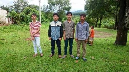 Các đối tượng ném xe khách bị bắt giữ