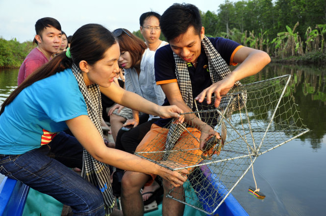Đặt lọp bắt cuaẢnh: TR.TH.D.