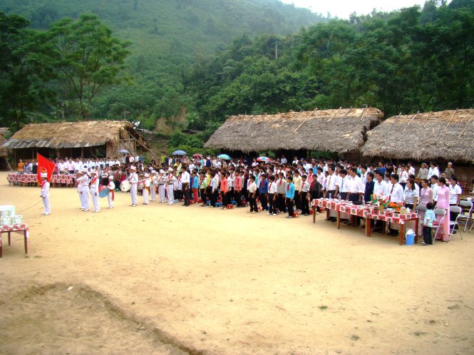 Lễ khai giảng năm học mới ở một trường học vùng cao Lào Cai -  Ảnh: N.T.Lượng