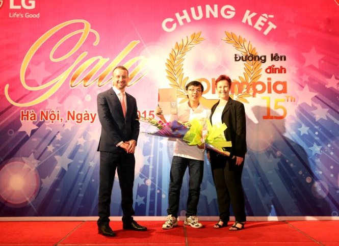Thí sinh Văn Viết Đức quán quân cuộc thi Đường lên đỉnh Olympia năm 2015