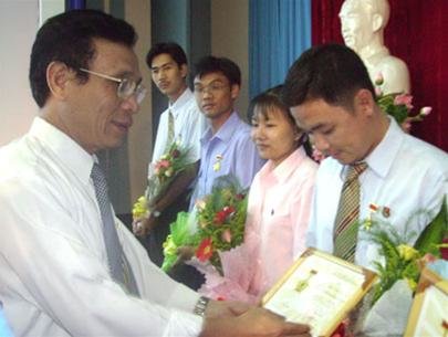 1m2q89NV.jpg