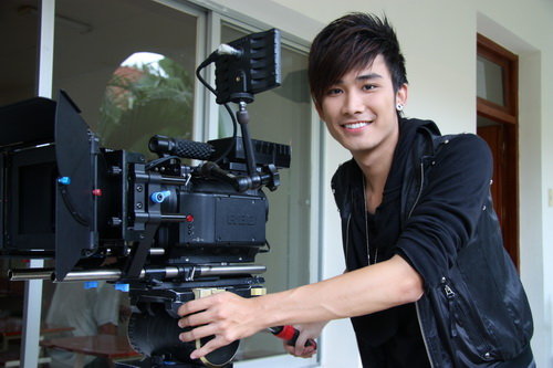 iyDs78r3.jpg