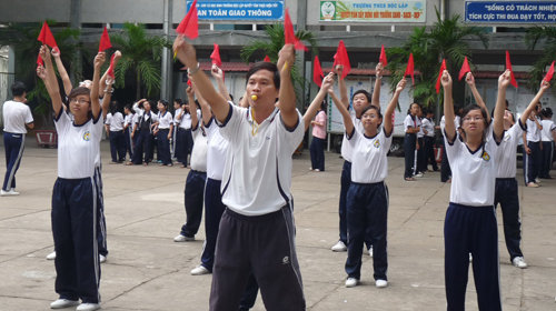 t5eyjMJ7.jpg