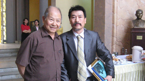 Yg4vRM1P.jpg