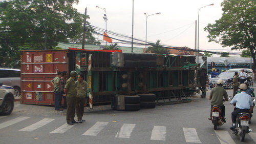 5rC99NIT.jpg