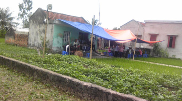 Aux9NHB5.jpg