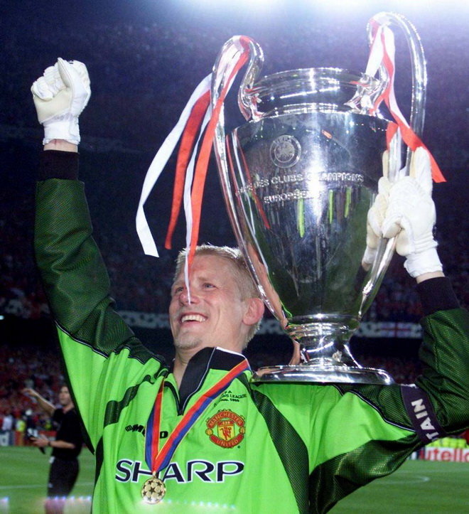 Thủ môn huyền thoại Peter Schmeichel đến Việt Nam - Tuổi Trẻ Online