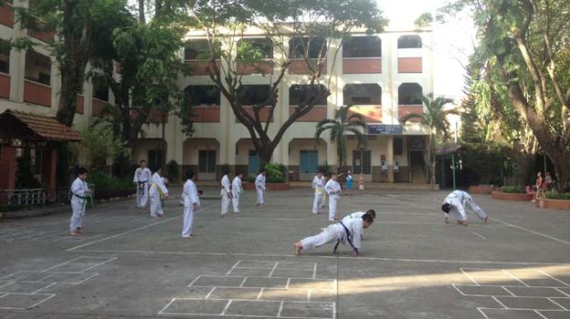 v1FJACc0.jpg