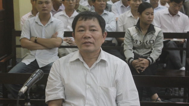 KR9d4I24.jpg