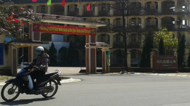 ujI7rnZx.jpg