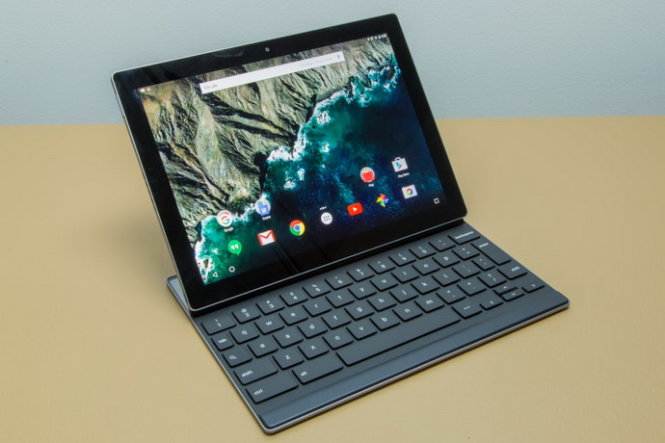 Thiết bị lai 2-trong-1, máy tính bảng Google Pixel C khi kết hợp với bàn phím vật lý - Ảnh: Arstechnica