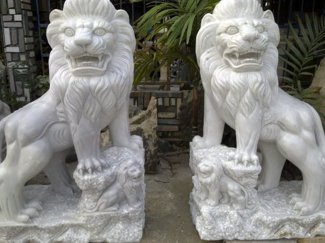 Tượng sư tử đá thường được dùng để trấn tà