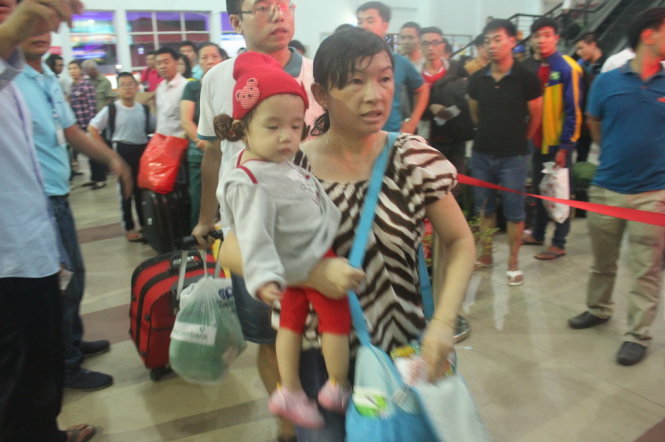 Một hành khách trễ tàu do đến ga muộn. Ảnh Đức Phú.