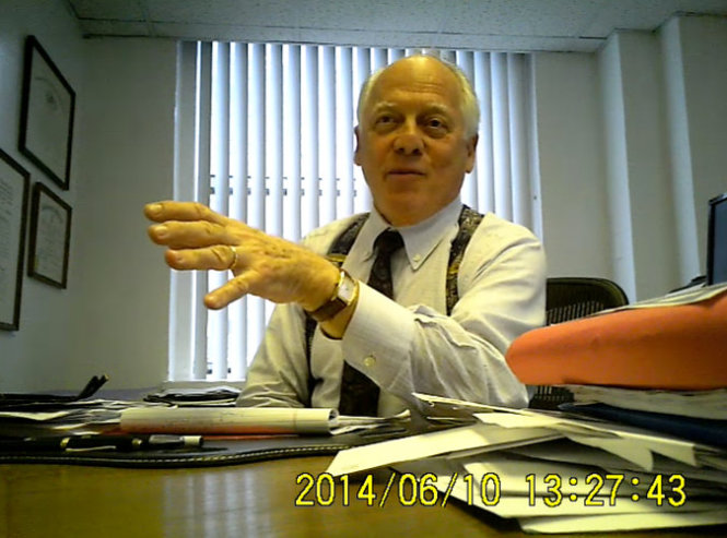 Luật sư Gerald Ross ở New York, một trong những người bị Global Witness tiếp cận và quay phim - Ảnh: Global Witness