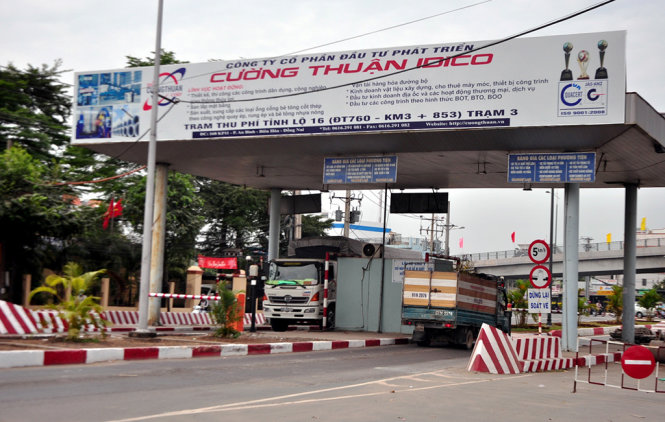 Trạm thu phí BOT trên tuyến tỉnh lộ 16 kết nối tỉnh Bình Dương với Đồng Nai, ảnh chụp sáng 5-2 - Ảnh: Đức Trong
