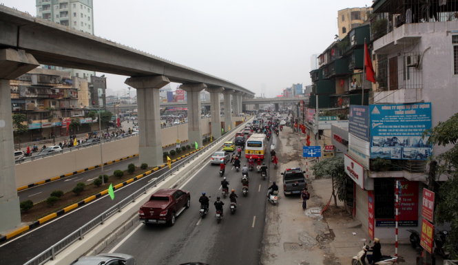 Đến thời điểm này, dự án đường sắt Cát Linh - Hà Đông đã hoàn thành lao lắp được 83% số lượng dầm trên toàn tuyến - Ảnh T.Phùng
