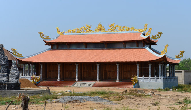 Nhà thờ tổ Hoài Linh. Ảnh: Tuổi Trẻ.