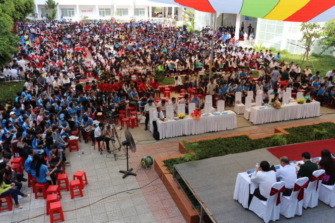 Toàn cảnh buổi tư vấn tuyển sinh hướng nghiệp 2016  tại trường ĐH Kiên Giang sáng 6-3 - Ảnh: Như Hùng
