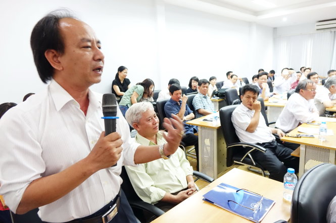 Thầy Trần Trung Dũng - phó hiệu trưởng Trường ĐH Tây Nguyên - phát biểu tại hội nghị lãnh đạo các trường ĐH phụ trách cụm thi THPT quốc gia 2016 - Ảnh: Như Hùng