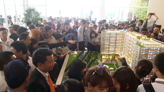 Hiện nay nhiều khách hàng mua nhà bằng gói hỗ trợ 30.000 tỉ khá lo lắng vì thời gian giải ngân gói này sắp kết thúc. Trong ảnh: Một dự án nằm trong diện vay gói 30.000 tỉ bàn giao nhà vào 2018 - Ảnh: Đình Dân.