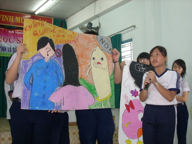 Buổi học về giáo dục giới tính do Trung tâm giá trị sống - kỹ năng sống YMCA tổ chức tại TP.HCM - Ảnh: T.Bình