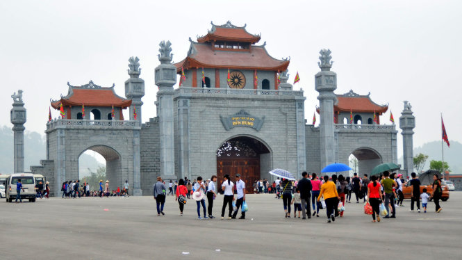 Từ sáng khách đã đến rất đông