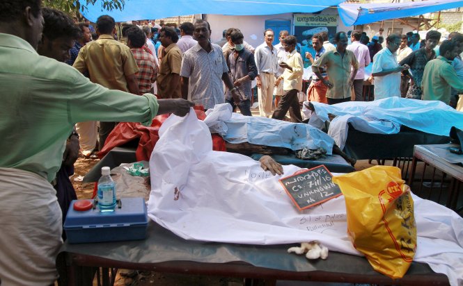 Hơn 100 người đã thiệt mạng trong vụ nổ tại đền thờ ở Kerala. Ảnh: Reuters
