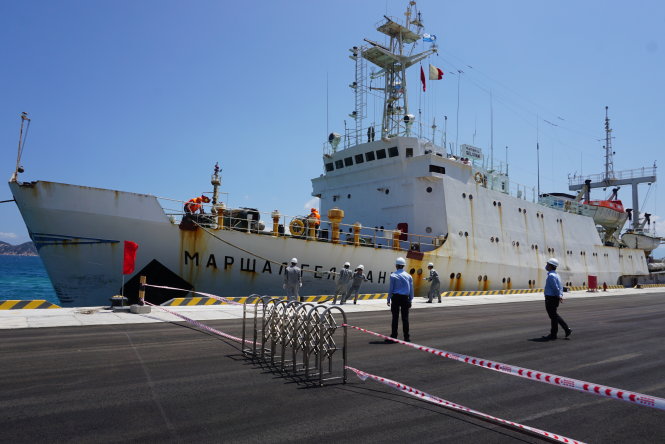 Tàu Marshal Gelovani tại Cảng Quốc tế Cam Ranh - Ảnh:ĐÌNH QUÂN