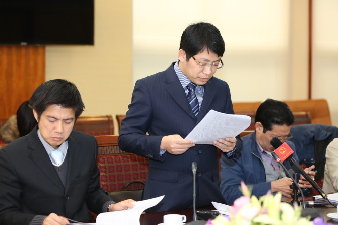 Ông Lưu Đình Phúc (giữa) - Ảnh: Việt Dũng