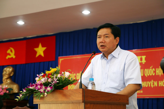 Bí thư Thành ủy TP.HCM Đinh La Thăng tiếp xúc cử tri sáng 15-5 - Ảnh: Ngọc Dương