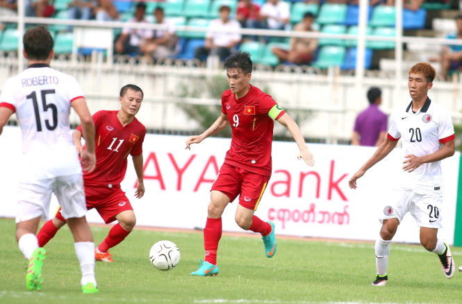 Tiền đạo Công Vinh (9) tiếp tục được đặt nhiều kỳ vọng sẽ giúp tuyển VN thành công - Ảnh: N.K.