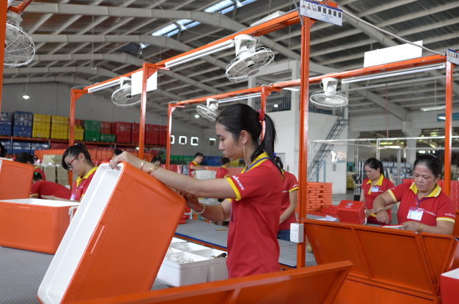 Giảm thuế thu nhập cho DN nhỏ và vừa, DN khởi nghiệp, tạo điều kiện cho DN tiếp cận vốn. Trong ảnh: Công ty TNHH nhựa Phước Thành - Ảnh: Trần Vũ Nghi