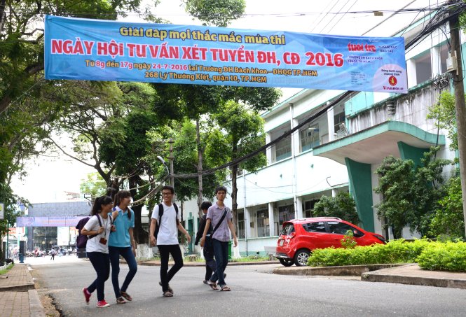 Ngày hội tư vấn xét tuyển ĐH, CĐ 2016 sẽ diễn ra  ngày 24-7 tại Trường D9aH Bách Khoa TP.HCM - Ảnh: DUYÊN PHAN