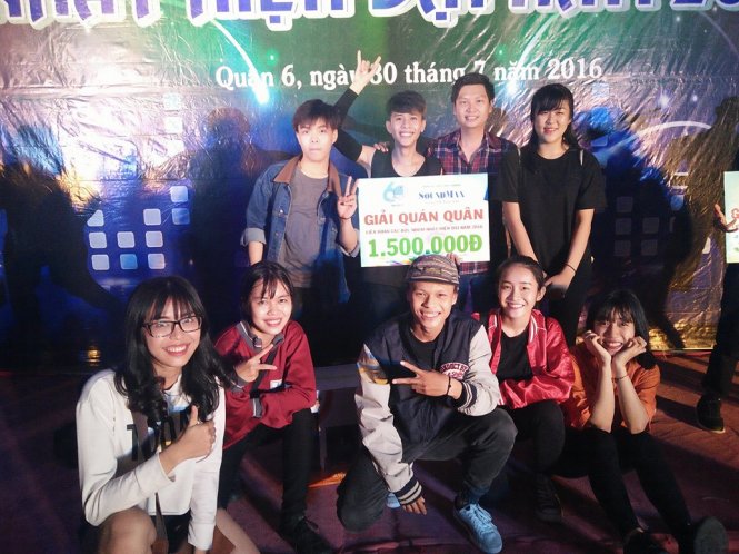 Đội quán quân tại liên hoan nhảy hiện đại năm 2016 - Ảnh: C.K.