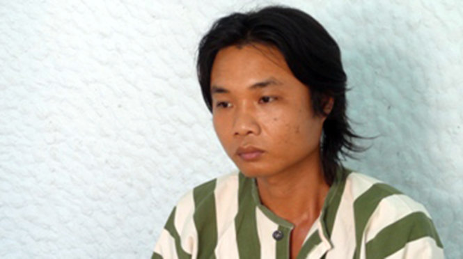 Nguyễn Văn Quốc tại cơ quan công an - Ảnh: Công an Trà Vinh cung cấp