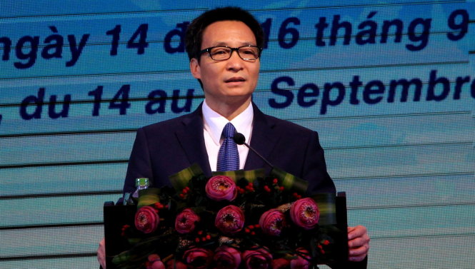 Phó thủ tướng Vũ Đức Đam phát biểu tại phiên khai mạc hội nghị - Ảnh: T.LŨY