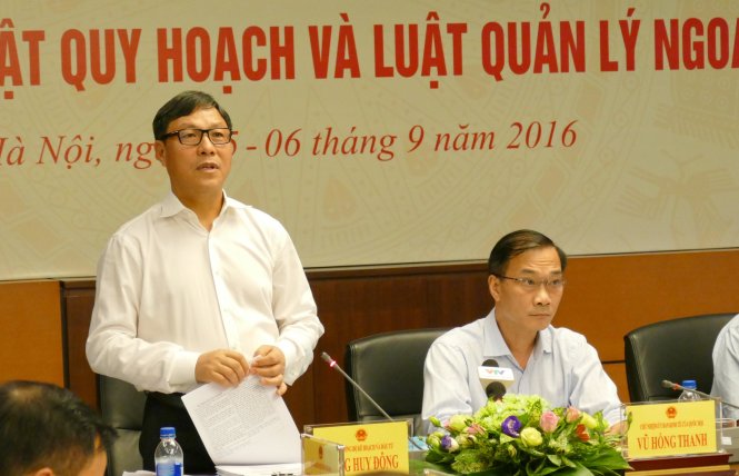 Thứ trưởng Bộ Kế hoạch - đầu tư Đặng Huy Đông cho rằng sản phẩm là do thị trường quyết định chứ không phải do ý chí hành chính qua quy hoạch - Ảnh: L.K