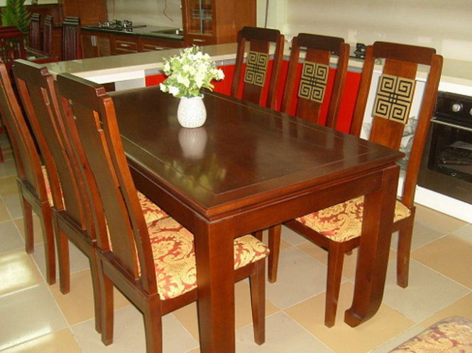 Bàn ăn có kích thước, hình dáng, màu sắc hợp phong thủy sẽ mang lại không gian ấm cúng cho phòng bếp - Ảnh minh họa: H.A - BĐS