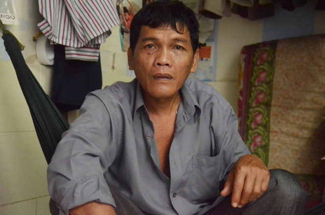 Ông Dương Văn Thắng mong mỏi có được thẻ căn cước công dân như bao người khác - Ảnh: Uyên Trinh