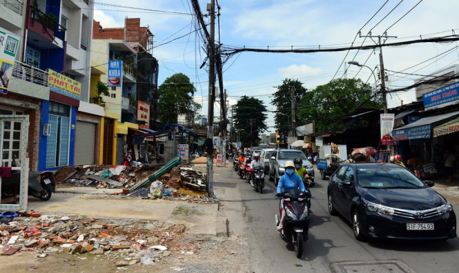 Chi phí đền bù giải phóng mặt bằng đường Phan Văn Trị (Q.Gò Vấp, TP.HCM) gấp 3 lần chi phí xây dựng - Ảnh: DUYÊN PHAN