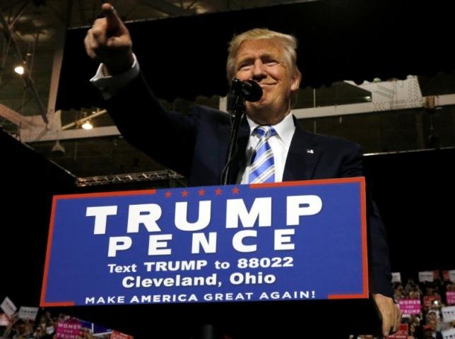 Tỉ phú Donald Trump tại một cuộc vận động tranh cử tại Cleveland, bang Ohio, Mỹ - Ảnh: Reuters