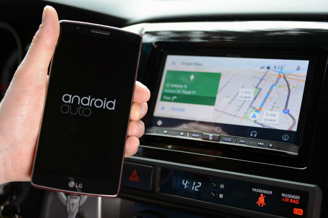Android Auto có thay đổi lớn, tương thích với mọi xe hơi qua kết nối Bluetooth của xe hơi với smartphone Android - Ảnh: AndroidCommunity
