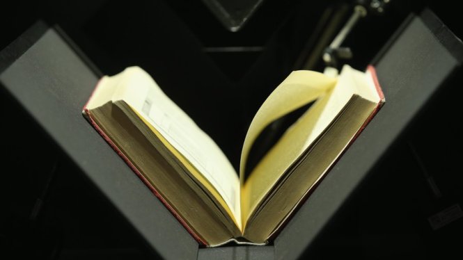 Các nhà văn trên thế giới có lẽ cũng nên bắt đầu lo lắng dần vì đã có cuốn tiểu thuyết do trí tuệ nhân tạo viết lọt được vào kỳ thi văn chương quốc gia ở Nhật Bản - Ảnh: Bigthink