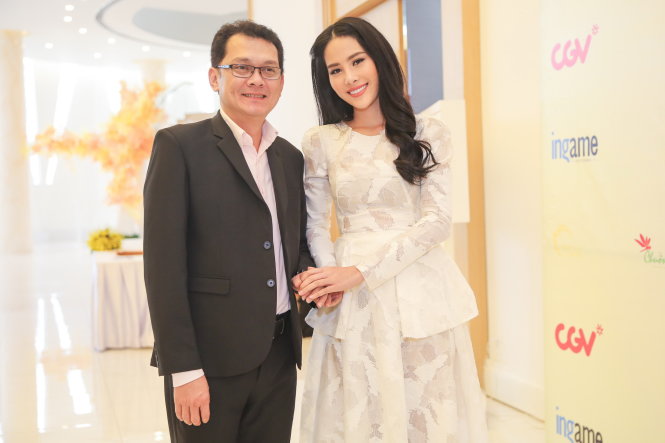 NSUT Hữu Châu và hoa khôi Nam Em  - Ảnh: Đăng Chúc