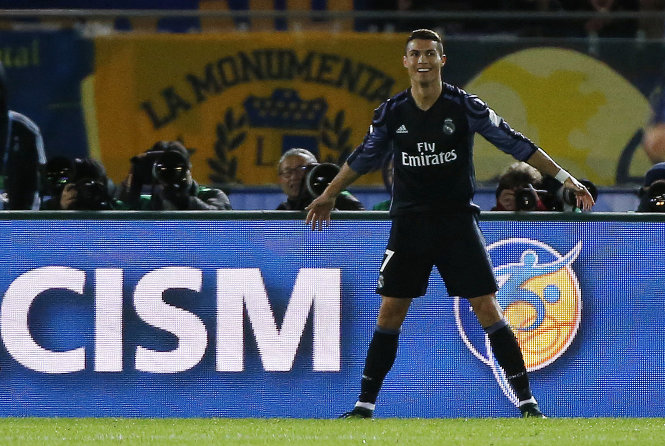 Ronaldo ăn mừng bàn thắng vào lưới Club America. Ảnh: REUTERS