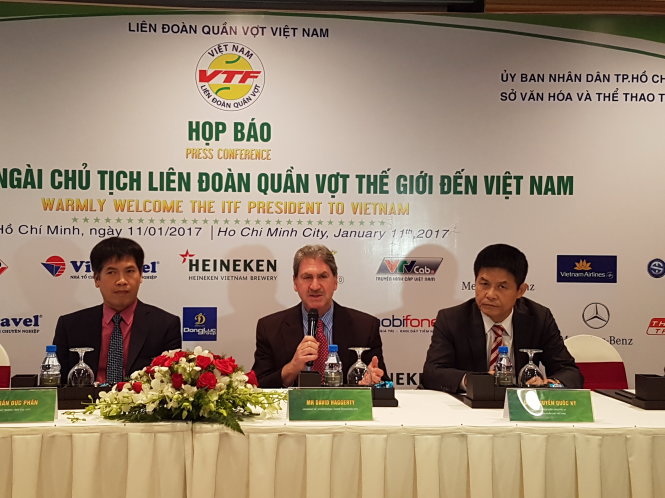 Chủ tịch ITF David Haggerty (giữa) tin VN sẽ tổ chức thành công Đại hội thường niên IT 2017. Ảnh T.P