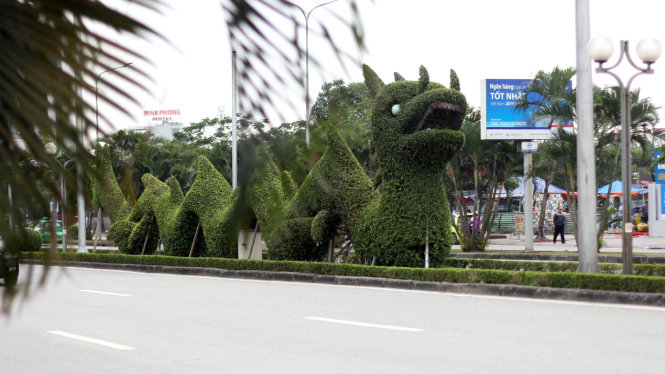 Nhiều công trình phục vụ đón xuân Đinh Dậu 2017 đang gấp rút được chỉnh trang, hoàn thiện - Ảnh: Tiến Thắng