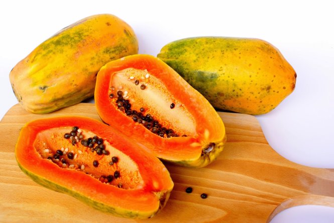 Phụ nữ khi mang thai rất nên ăn đu đủ chín - Ảnh: TL