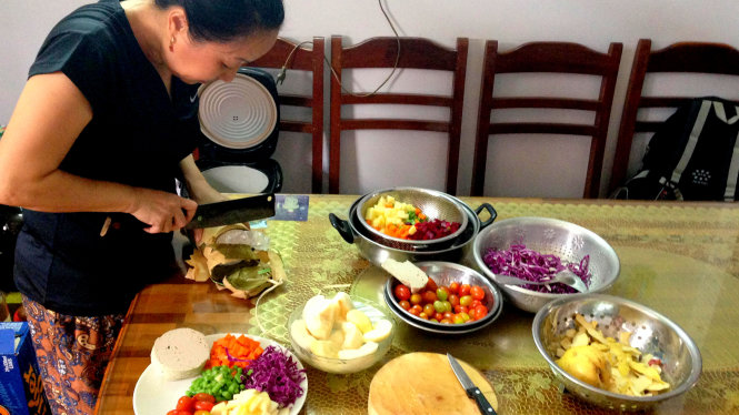 Bổ sung thêm loại canh rau củ trong các bữa tiệc ngày tết để hạn chế bị 